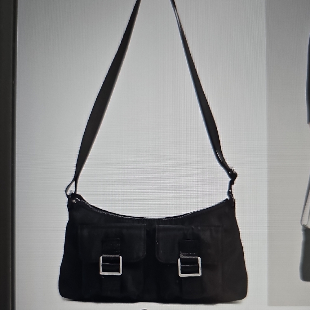 NWT Tahari Zoey E/W Black Adjustable W Top Zip Closure Crossbody Bag